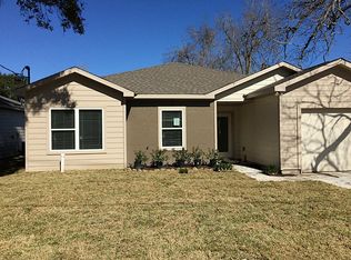 508 W Willis St, Alvin, TX 77511