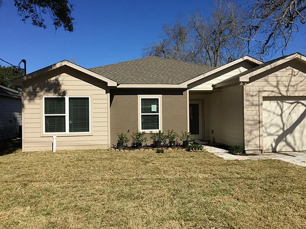 508 W Willis St, Alvin, TX