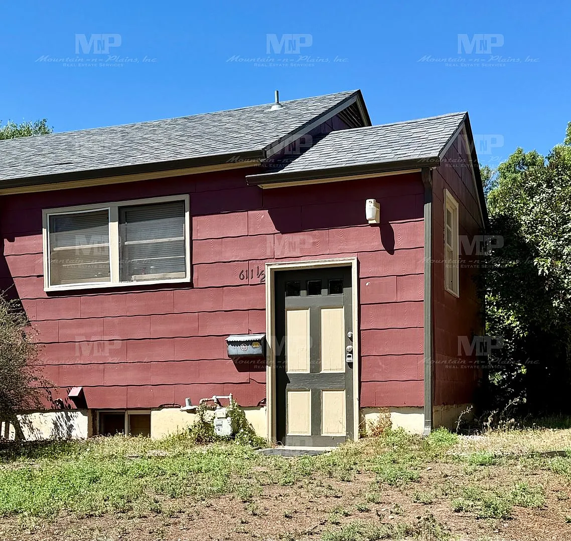 2 bed, 1.0 bath, 465 sqft, $1,295 — Photo 1