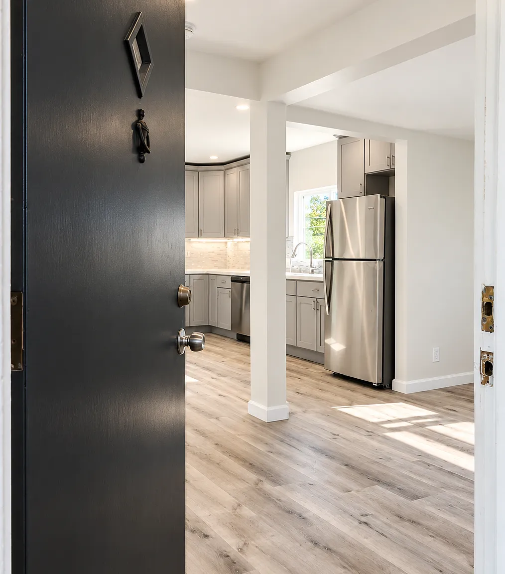 2 bed, 750 sqft, $3,695 — Photo 2