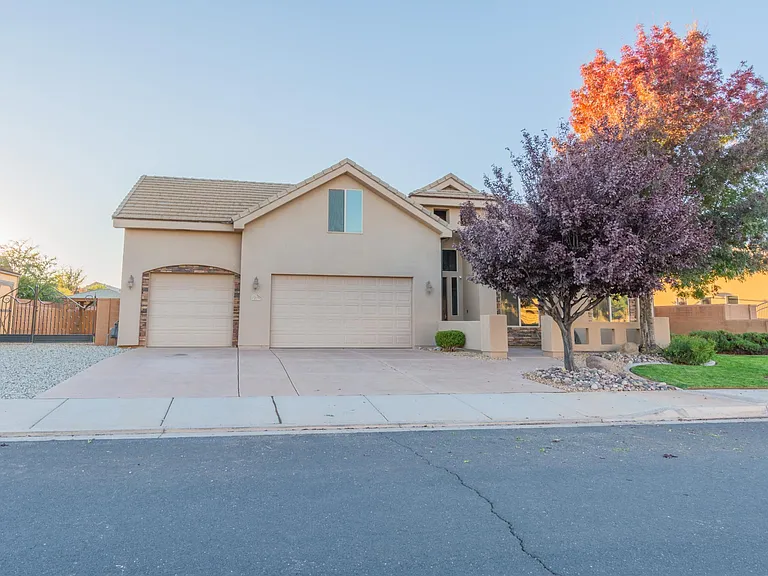 2676 S Wilson Dr — Photo 38