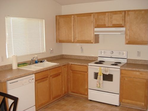 5th image of 118 S 18th St