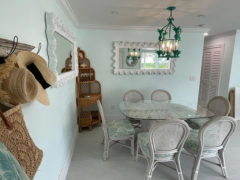 2100 Gulf Shore Blvd N #100 — Photo 7
