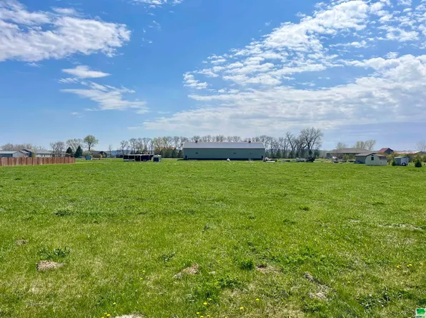 46641 321st St, Burbank, SD 57010