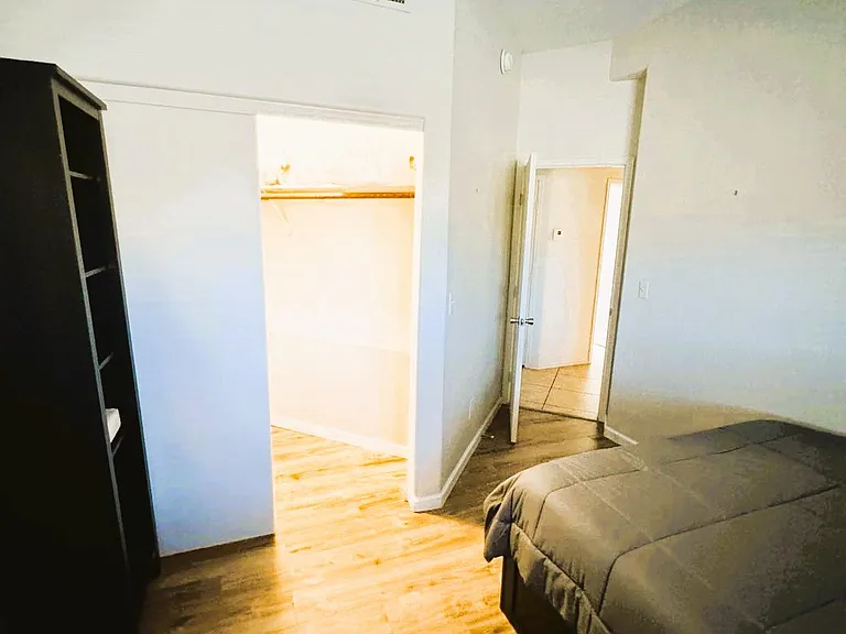 4349 E Haven Ln — Photo 17