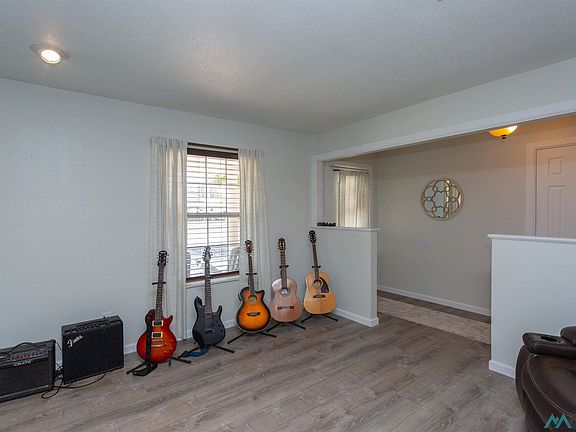 5th image of 2302 Cornell Dr