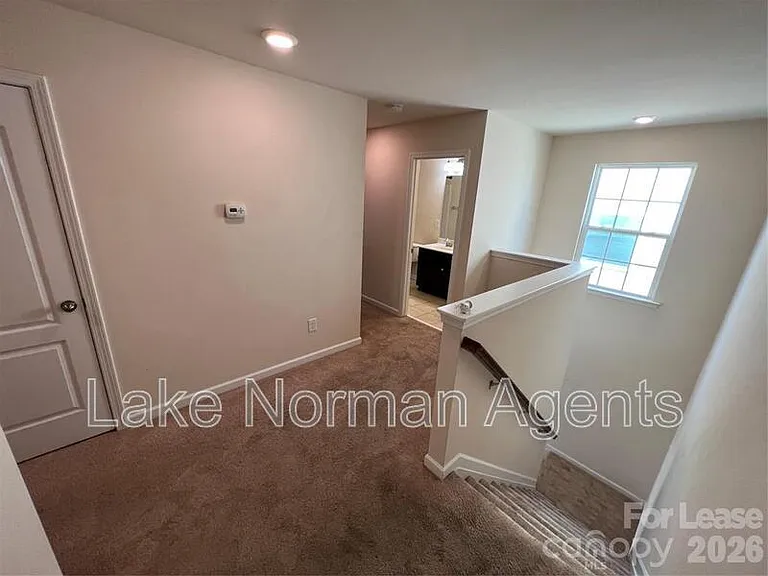 10374 Rutledge Ridge Dr NW — Photo 9