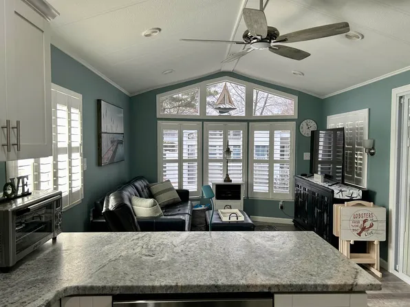 308 Route 286 #100, Seabrook, NH 03874