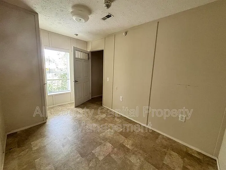 3616 W Nugent Ave — Photo 2