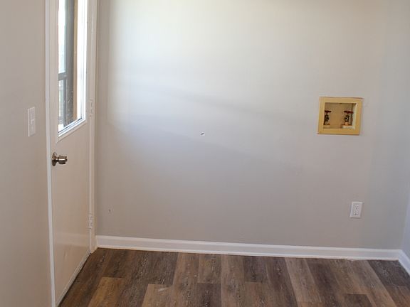 2nd image of 3311 Kenwood St