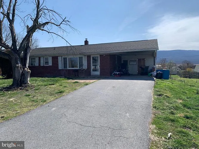5154 Boxwood Dr photo 1