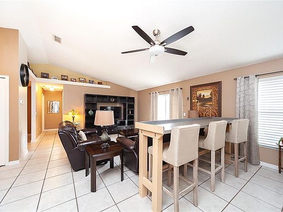 5th image of 10848 Aria Ct