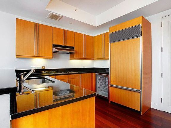 5th image of 1425 Brickell Ave APT 52B