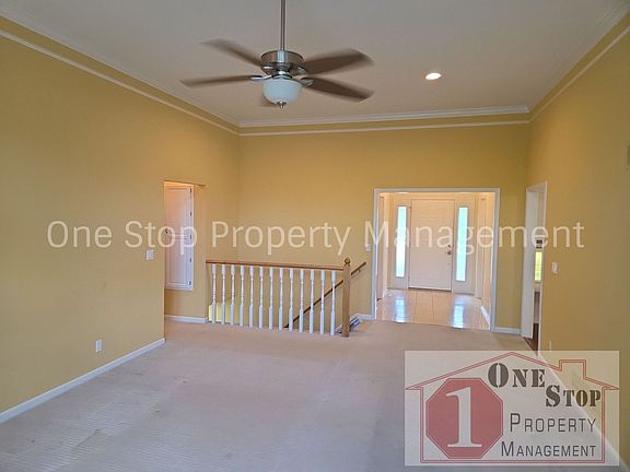3rd image of 5222 W 121st St