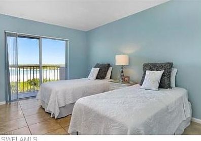 4th image of 25720 Hickory Blvd APT 520