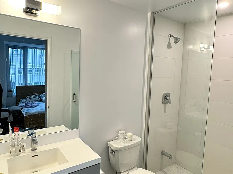 50 Dunfield Ave N #1213 — Photo 3