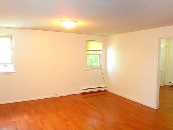 2nd image of 60 6th Ave #3