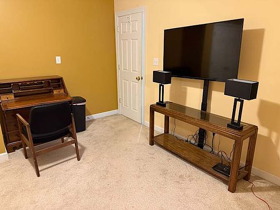 3rd image of 4405 Thistlehill Ct
