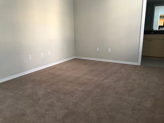 5th image of 1675 Lakemont Ave APT 307