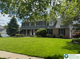 1382 Dayspring Dr, Allentown, PA 18106