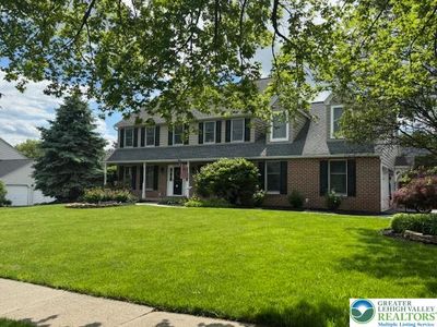 1382 Dayspring Dr, Allentown, PA, 18106