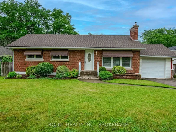 25 Elm Ridge Dr, Saint Catharines, ON L2T 2A7