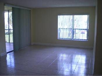 2nd image of 2586 Carambola Cir N