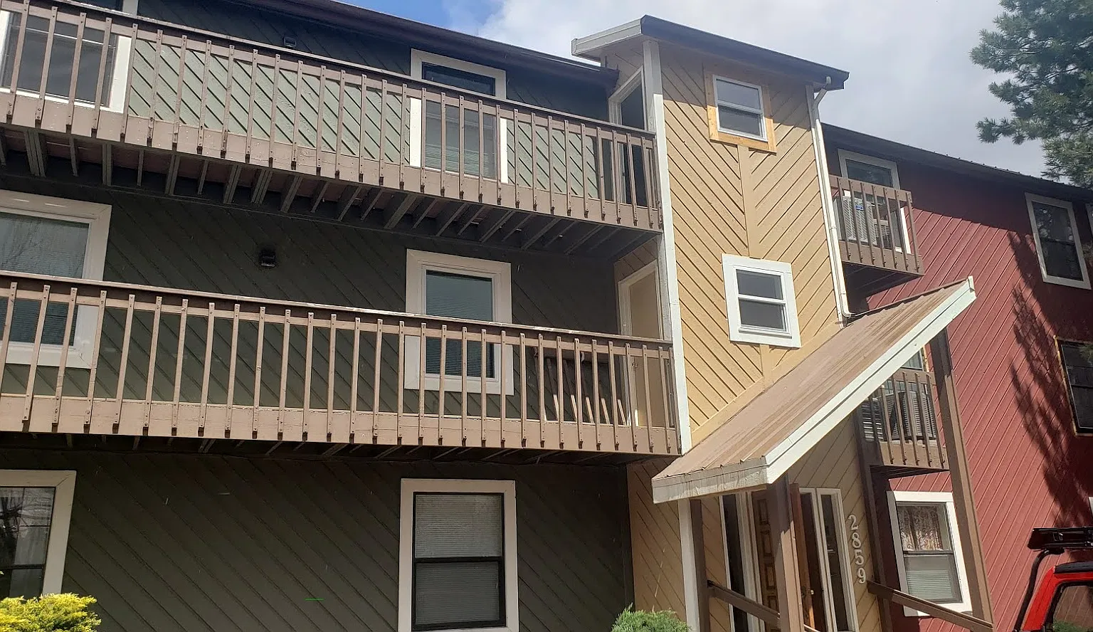 2 bed, 838 sqft, $1,595 — Photo 1