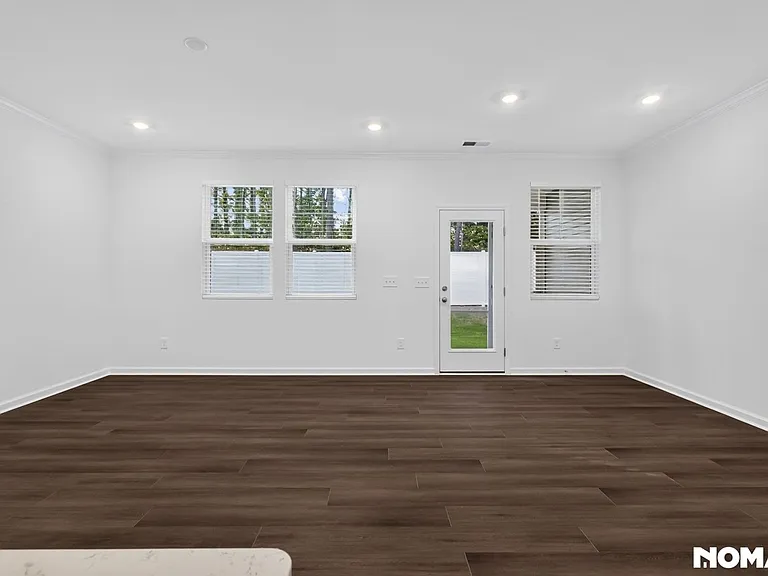 104 Tree Moss Ct — Photo 10