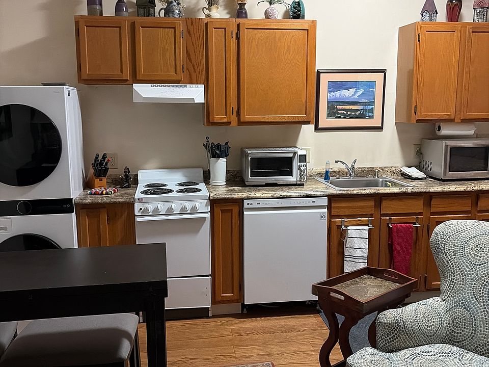 kitchen/dining