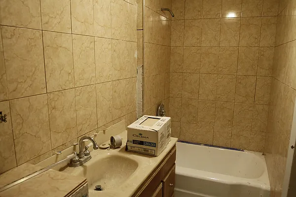 Rented by Twyford Real Estate | media 38