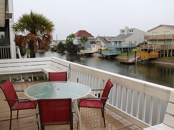 Upper Deck overlooking Water