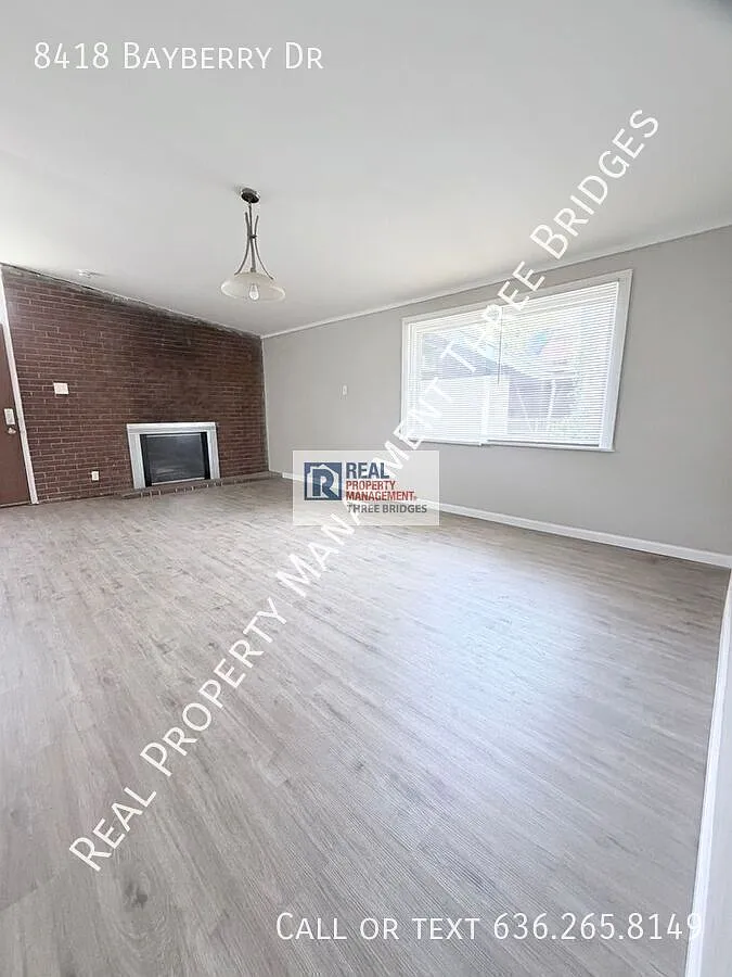 Building Photo - 8418 Bayberry Dr
