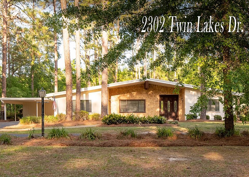 1st image of 2302 Twin Lakes Dr
