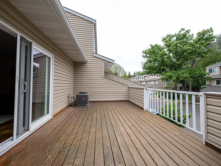 14210 Hibiscus Ct — Photo 2