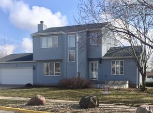 506 Centre Dr, Muscatine, IA 52761