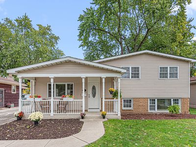 8035 Kooy Dr, Munster, IN, 46321