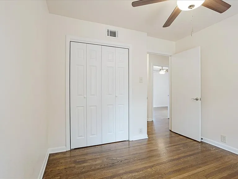1924 Jones Cir — Photo 17