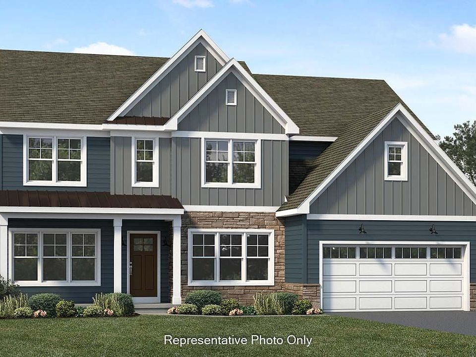 1st image of 14 Ivanhoe Ln