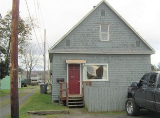 911 1/2 Smith Ave, Hoquiam, WA 98550