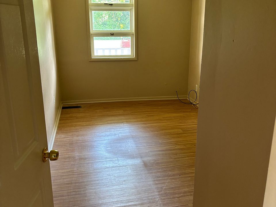147 Myers Rd Apt 1, photo 8