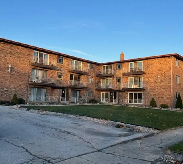 18539 Christina Dr #12 — Photo 1
