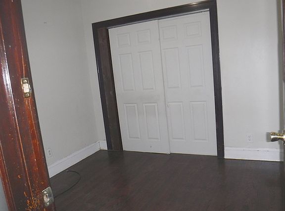 3rd image of 52 E 137th Pl