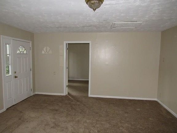 3rd image of 6262 N Park Ave