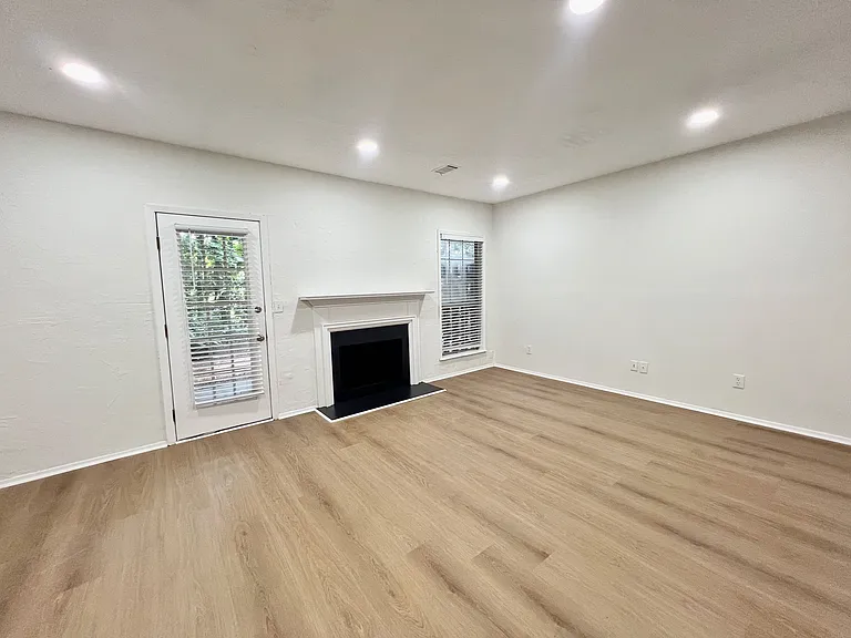507 Wedgewood Way — Photo 22