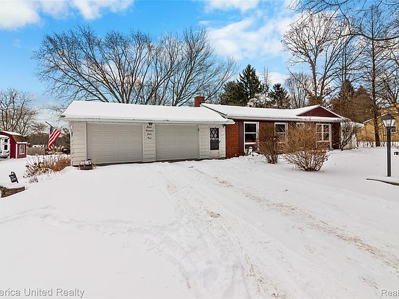 4th image of 11043 Hamburg Rd