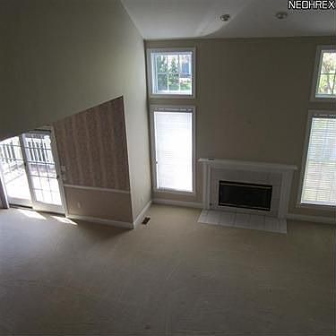 4th image of 57 Haskell Dr