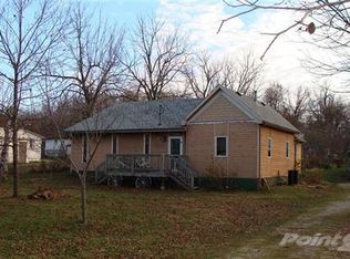 2508 W Farm Road 112, Springfield, MO 65803