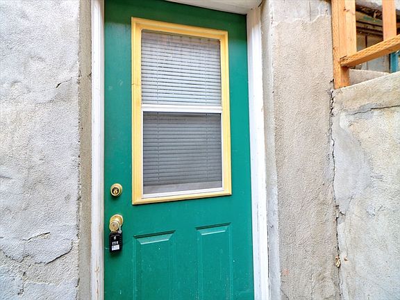 4th image of 1066 E Emerson Ave