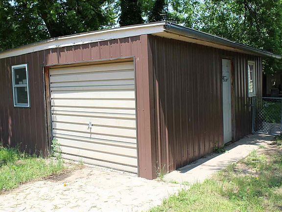 5th image of 527 E 10th Ave